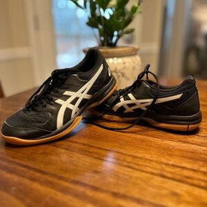 ASICS Women's Black and White Volleyball Shoes